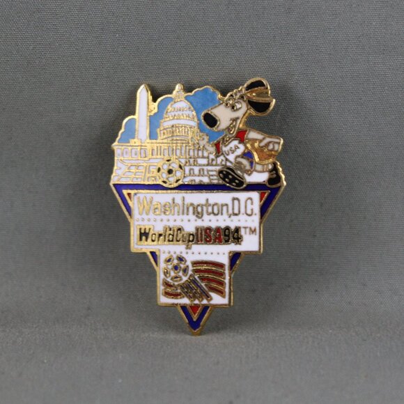 World Cup 1994 Pin -Match Location Pin Washington DC Triangle Design-Peter David - Picture 3 of 3